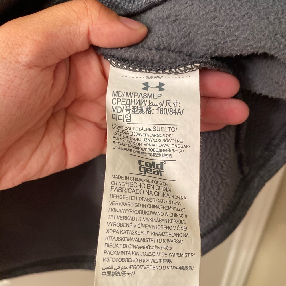3/$20 ☀️ BNWOT Under Armour Fleece Lined Hoodie - Picture 5 of 8